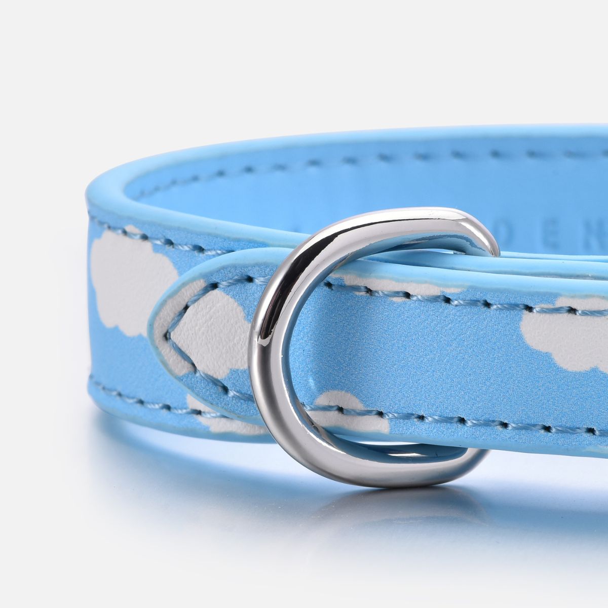 Collier pour chien nuages
